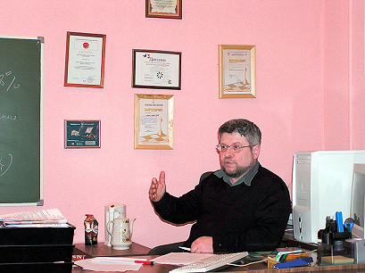 В своём кабинете, начало 2000-х гг.; Из семейного архива