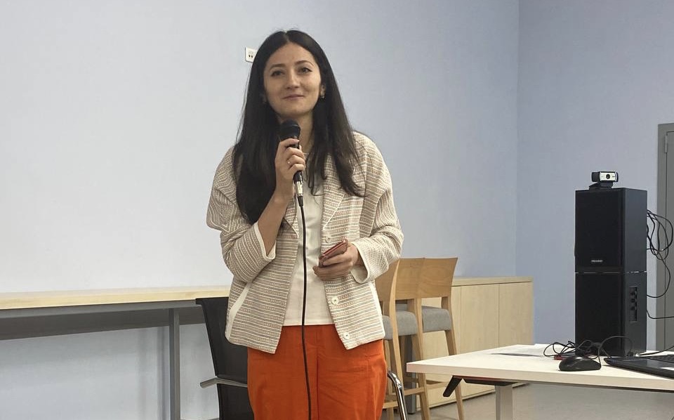 «Перевернуть» класс мешают страхи: Мадина Давлатова — о том, почему учителя не готовы делиться ответственностью с учениками